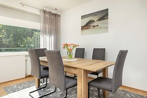 Spacious Family Apartment by Renters