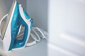 Spacious Family Apartment by Renters