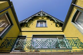 Spacious Family Apartment by Renters