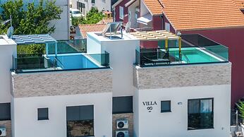 Villa 8 - Luxury Roof top Pools