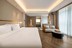 Howard Johnson Life Hotel by Wyndham Chongqing Liangjiang