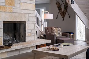 Lakefront 3BR Luxury Home at High Bluffs