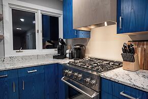 Lakefront 3BR Luxury Home at High Bluffs