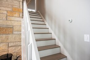 Lakefront 3BR Luxury Home at High Bluffs