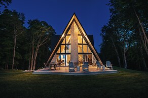 Lakefront 3BR Luxury Home at High Bluffs