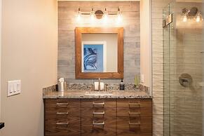 Lakefront 3BR Luxury Home at High Bluffs