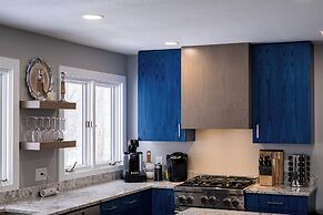 Lakefront 3BR Luxury Home at High Bluffs