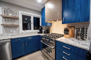 Lakefront 3BR Luxury Home at High Bluffs