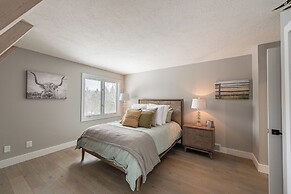 Lakefront 3BR Luxury Home at High Bluffs