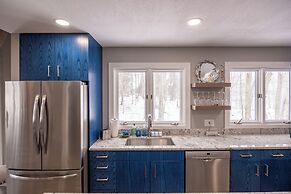 Lakefront 3BR Luxury Home at High Bluffs