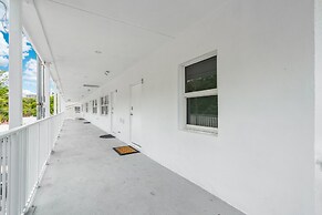 Purple Pelican by Opus (Suite 5)