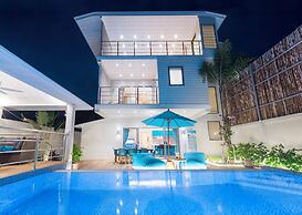 4-bdr luxury villa at a villa resort