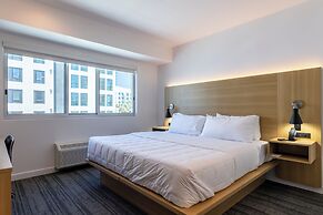 Hotel Mai Downtown Long Beach
