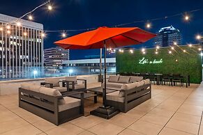 Hotel Mai Downtown Long Beach