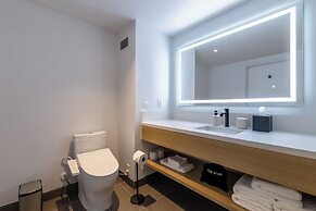 Hotel Mai Downtown Long Beach