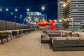 Hotel Mai Downtown Long Beach