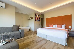 5-bdr luxury villa at a villa resort