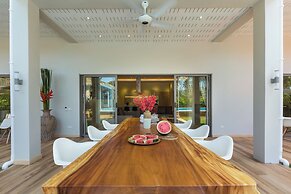 5-bdr luxury villa at a villa resort