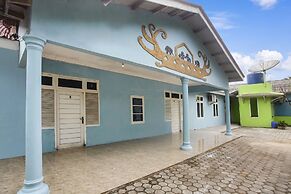 OYO 91005 Cottage Putra Mutun Beach