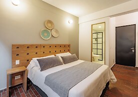 The Somos Flats Laureles