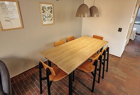 The Somos Flats Laureles