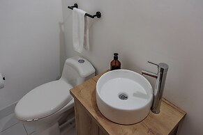 The Somos Flats Laureles