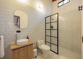 The Somos Flats Laureles