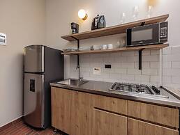 The Somos Flats Laureles