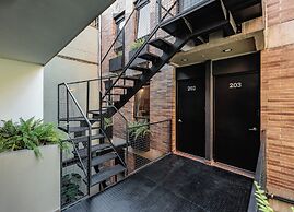 The Somos Flats Laureles