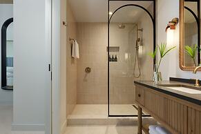 Hotel Indigo Grand Cayman by IHG