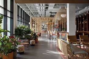 Hotel Indigo Grand Cayman by IHG