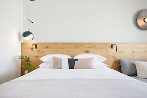 Hotel Indigo Grand Cayman by IHG