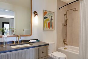 Hotel Indigo Grand Cayman by IHG