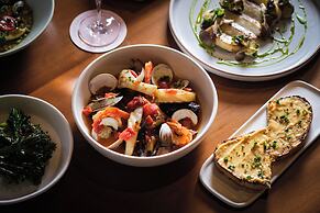 Hotel Indigo Grand Cayman by IHG