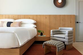 Hotel Indigo Grand Cayman by IHG