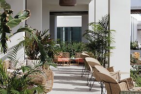 Hotel Indigo Grand Cayman by IHG