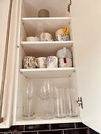 Immaculate 2-bed House in Potters Bar