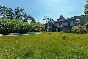 Linda chácara, aconchegante, em São Roque