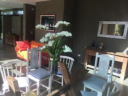 Linda chácara, aconchegante, em São Roque