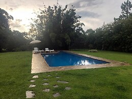 Linda chácara, aconchegante, em São Roque