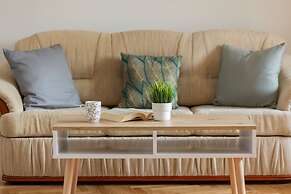 2-bedroom Franciszka Kawy 34 by Renters