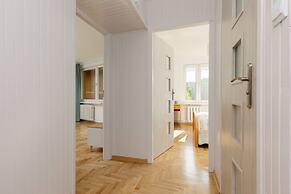 2-bedroom Franciszka Kawy 34 by Renters