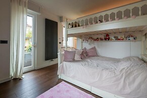 Beautiful 2-bed Apartment in Torino