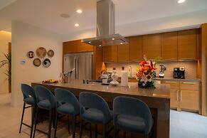 - Casa Cenizaro Six Bedroom Private Pool Family