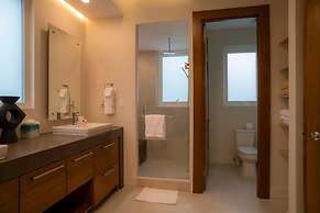 - Casa Cenizaro Six Bedroom Private Pool Family