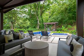 - Casa Cenizaro Six Bedroom Private Pool Family