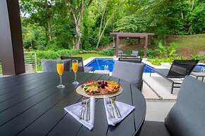 - Casa Cenizaro Six Bedroom Private Pool Family