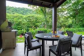 - Casa Cenizaro Six Bedroom Private Pool Family