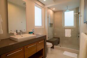 - Casa Cenizaro Six Bedroom Private Pool Family