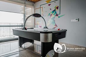 Datum Jelatek by Plush